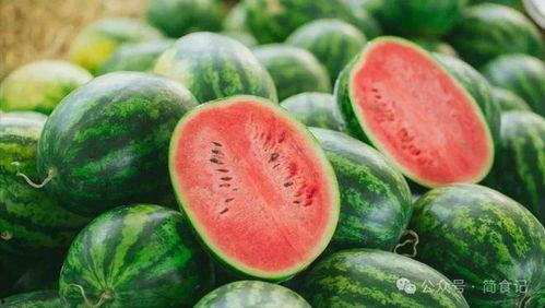 大瓜明天吃啥好吃呢视频,明日美食大揭秘，好吃到停不下来！